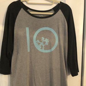 Tentree 3/4 Length Casual Shirt